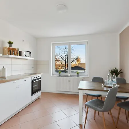 Apartman Larooms - Np22 - Langzeitaufenthalt Moeglich, Naehe Infra Leuna! Merseburg