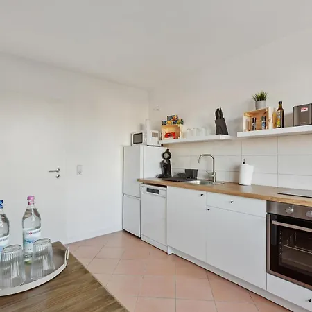 Larooms - Np22 - Langzeitaufenthalt Moeglich, Naehe Infra Leuna! Apartman Merseburg