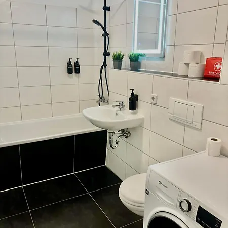 Larooms - Np22 - Langzeitaufenthalt Moeglich, Naehe Infra Leuna! Apartman *