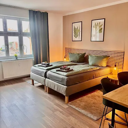 Larooms - Np22 - Langzeitaufenthalt Moeglich, Naehe Infra Leuna! *